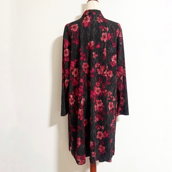 Susan Graver Floral Long Line Pocket Cardigan - Picture 3 of 12